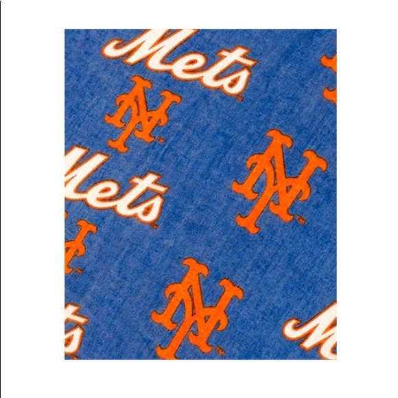 New York Mets MLB™ Logo Endless Loop Scarves - Picture 3 of 3